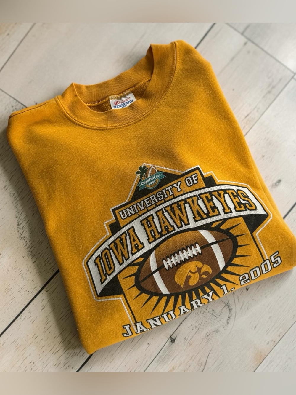 Vintage 2005 University of Iowa Hawkeyes Capital One Bowl Crewneck Sweatshirt L